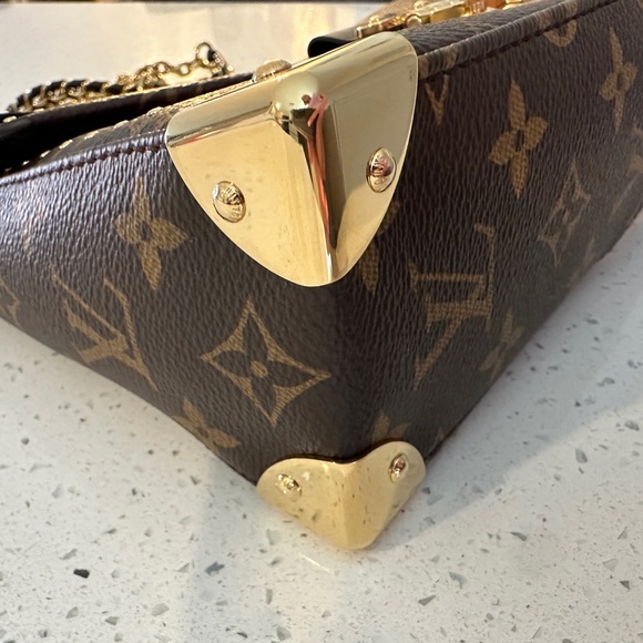 Louis Vuitton Trunkie Bag • LIKE NEW April 2025 - Picture 8 of 15